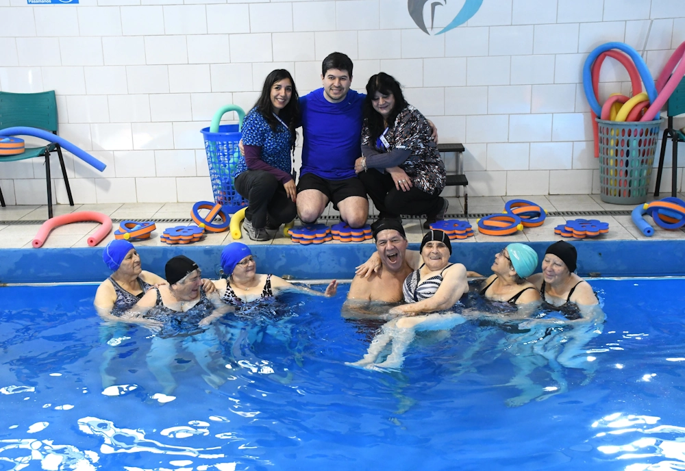 Talleres de Hidroterapia dan salud y bienestar a personas mayores
